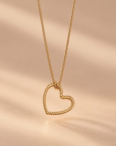 CADENA CORAZÓN ENTORCHADO PLATA ENCHAPADO EN ORO