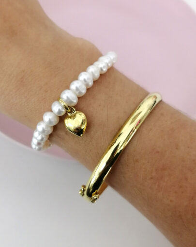PULSERA ELÁSTICA PERLAS CON CORAZÓN BOMBE PLATA ENCHAPADO EN ORO - Imagen 3