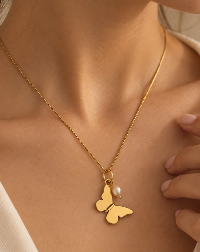 CADENA CON DIJE MARIPOSA CON PERLA PLATA ENCHAPADO EN ORO