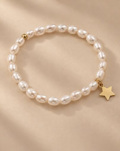 PULSERA PERLAS DELGADA CON DIJE CORAZÓN - ESTRELLA PLATA ENCHAPADO EN ORO - Imagen 2