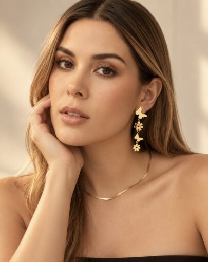 ARETES LARGOS FLOR Y MARIPOSA PLATA ENCHAPADO EN ORO