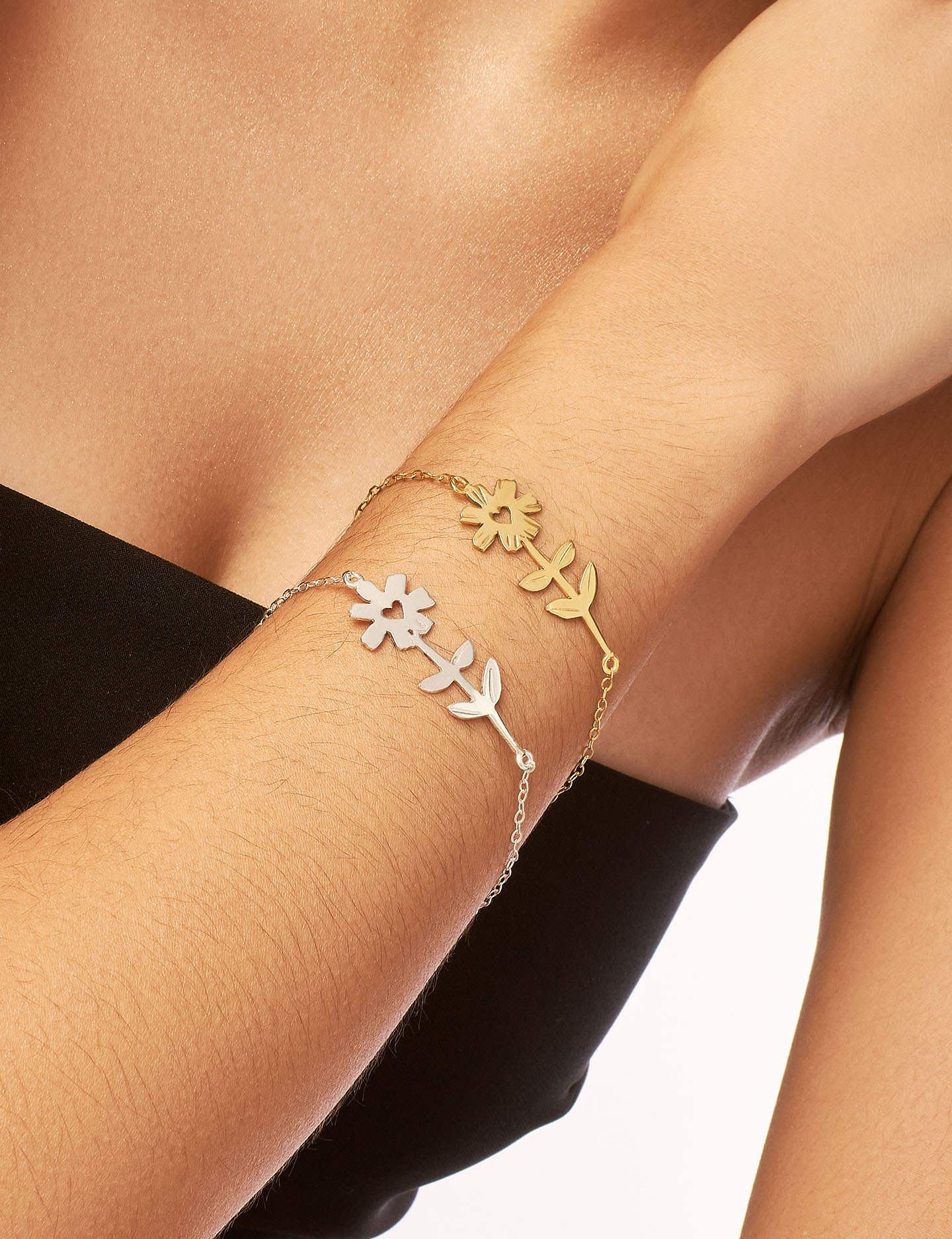 pulsera flor con tallo plata y gold-min
