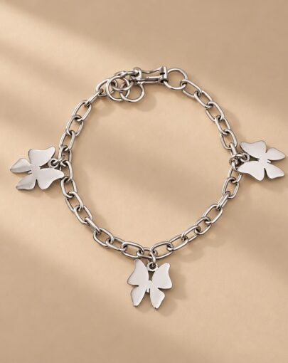 ENCADENADA EN LIBERTAD - PULSERA CON CHARM MARIPOSA PLATA