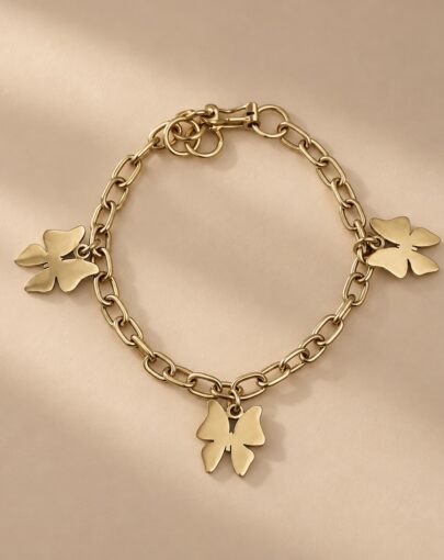 ENCADENADA EN LIBERTAD – PULSERA CON CHARM MARIPOSA PLATA CON ENCHAPE DE ORO - Imagen 2
