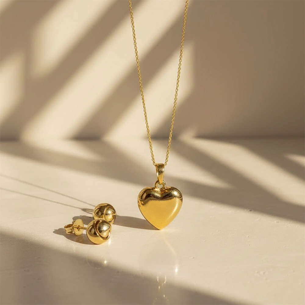 cadena corazon bombe y bolas enlazadas